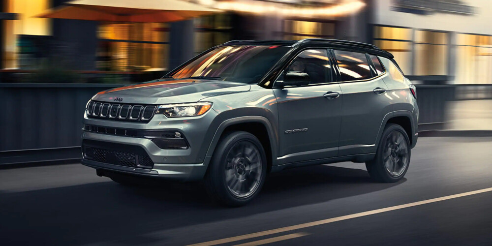 Jeep Compass Latitude Lux Vs Limited: Key Differences Compared Jeep Compass Latitude Lux Vs Limited: Key Differences Compared