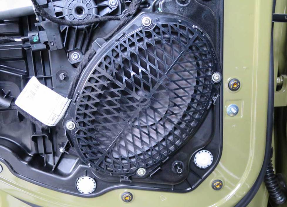 Jeep Renegade Speaker Replacement: Upgrade Your Sound System Fast