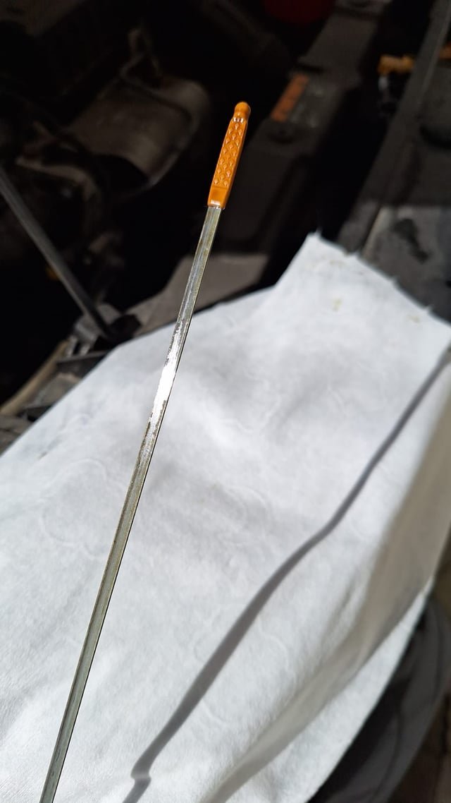 How To Read Jeep Renegade Dipstick: Easy Guide for Beginners