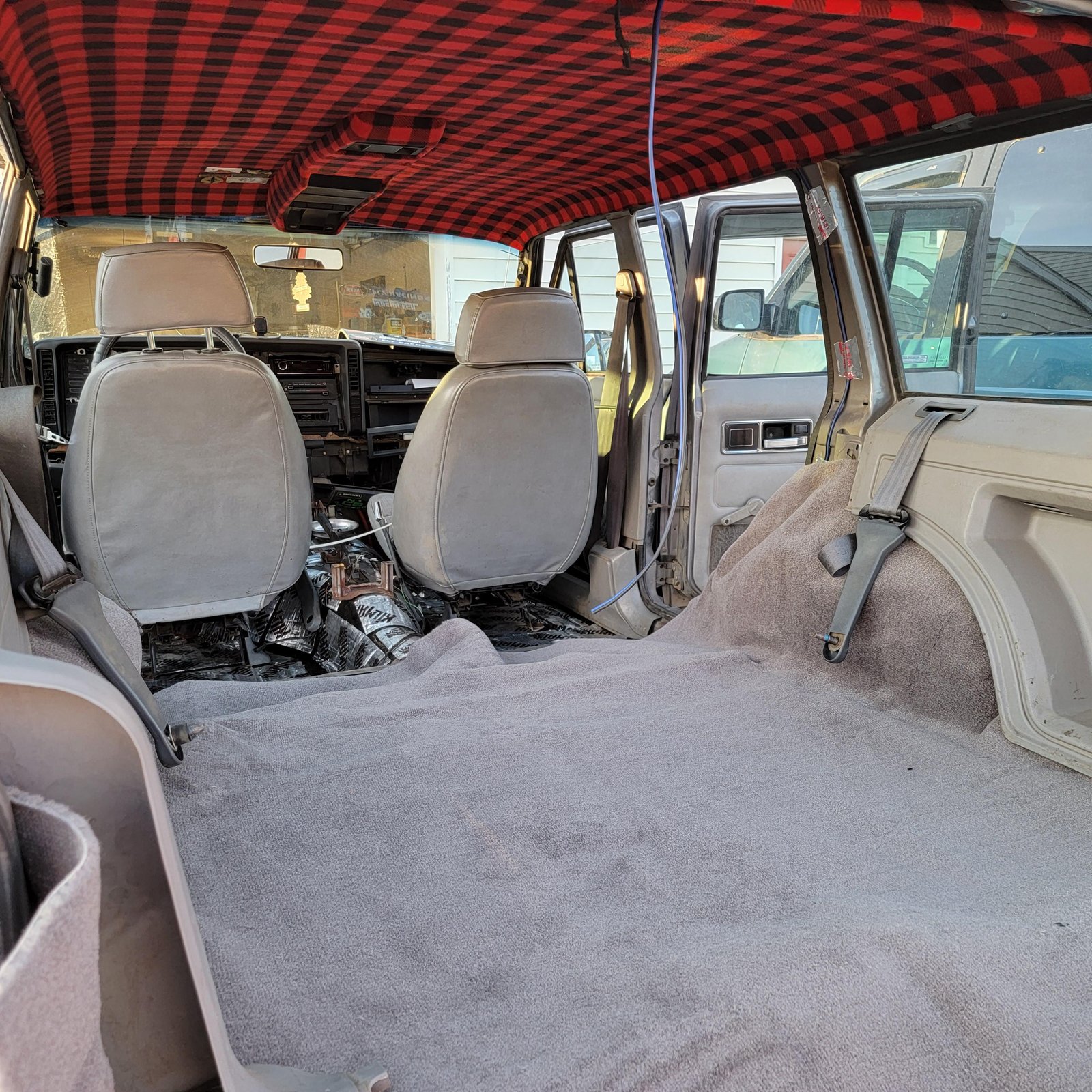 How To Replace Headliner In Jeep Cherokee: Step-by-Step Guide How To Replace Headliner In Jeep Cherokee: Step-by-Step Guide