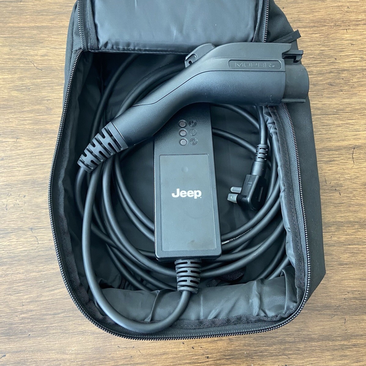 How To Charge Hybrid Jeep Grand Cherokee: Easy Step-by-Step Guide