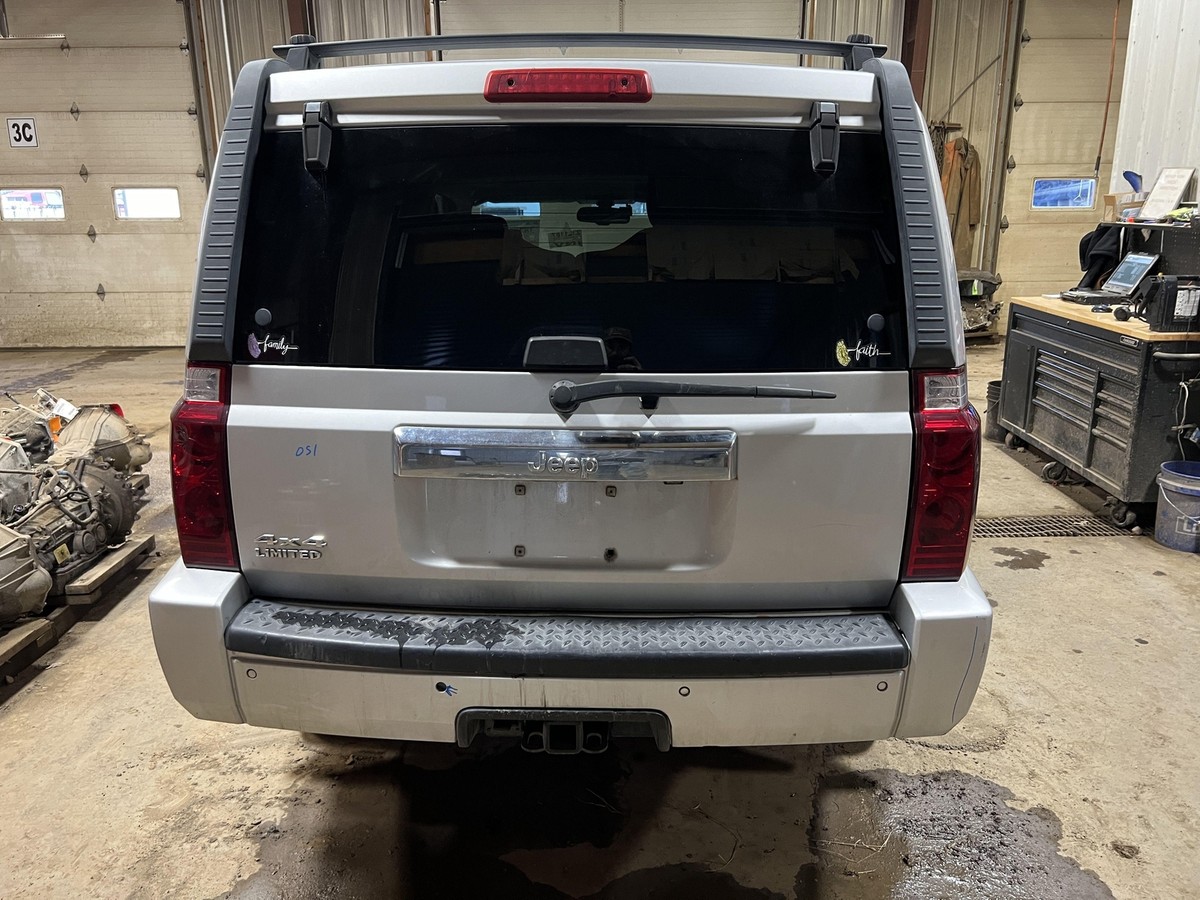 How To Use Tow Lights On Jeep Commander: Expert Tips & Guide How To Use Tow Lights On Jeep Commander: Expert Tips & Guide