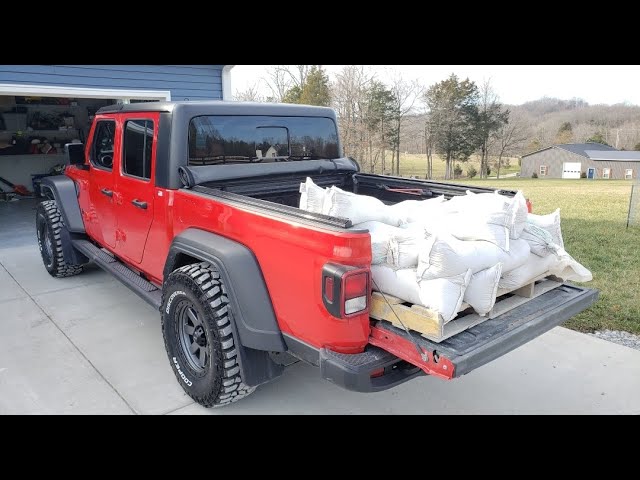 Jeep Gladiator Payload Capacity: How Much Can You Really Haul? Jeep Gladiator Payload Capacity: How Much Can You Really Haul?