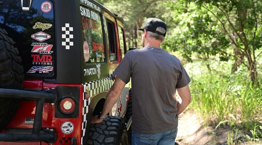How To Clean My Jeep Soft Top Windows: Expert Tips & Tricks
