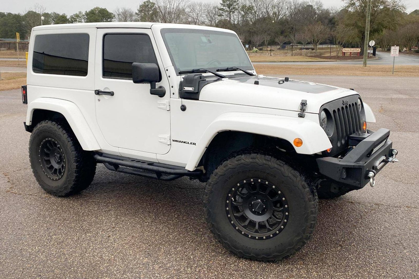 2011 Jeep Wrangler 2 Door: Complete Owner’s Guide 2011 Jeep Wrangler 2 Door: Complete Owner’s Guide