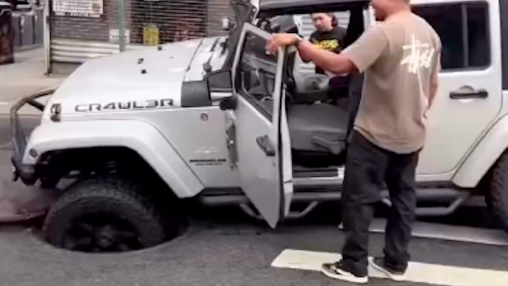 How To Get Stuck Jeep Doors Off: Quick and Easy Solutions