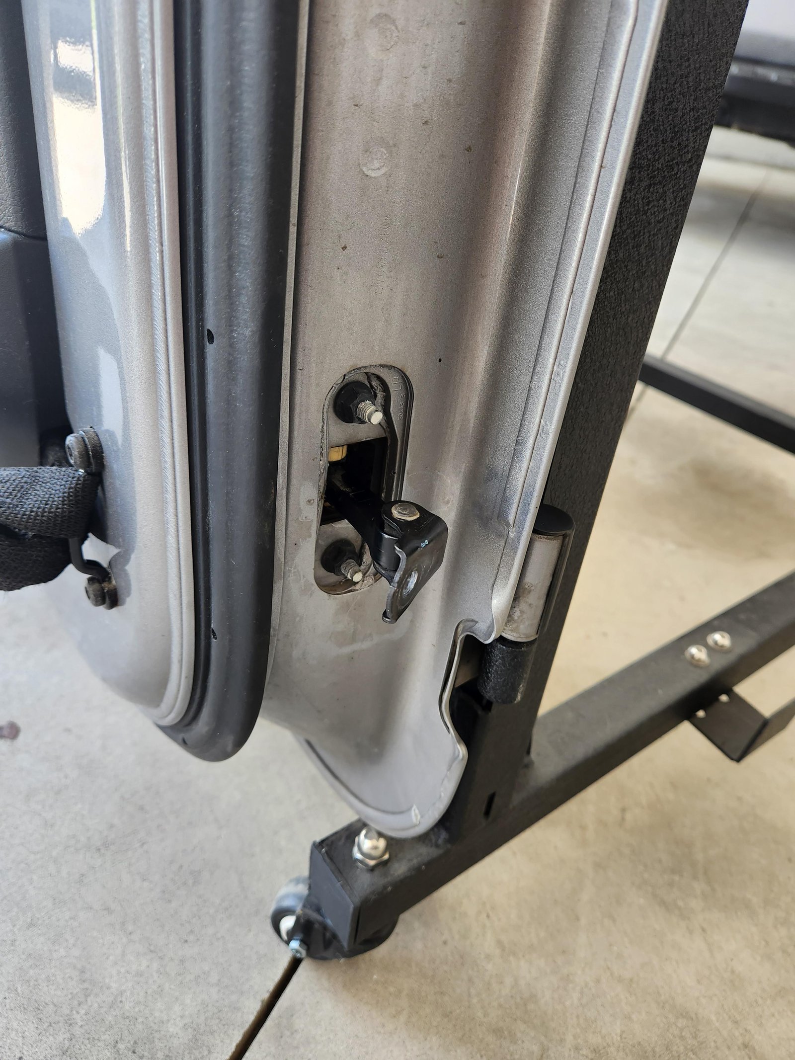 How To Remove Stuck Jeep Doors: Easy Steps for Quick Fix