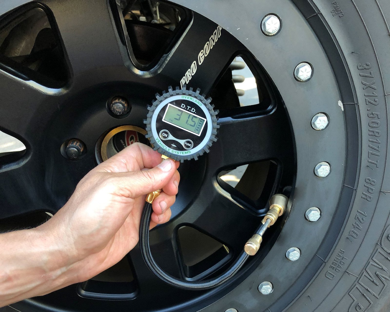 What Psi For Jeep Wrangler Tires: Ultimate Pressure Guide