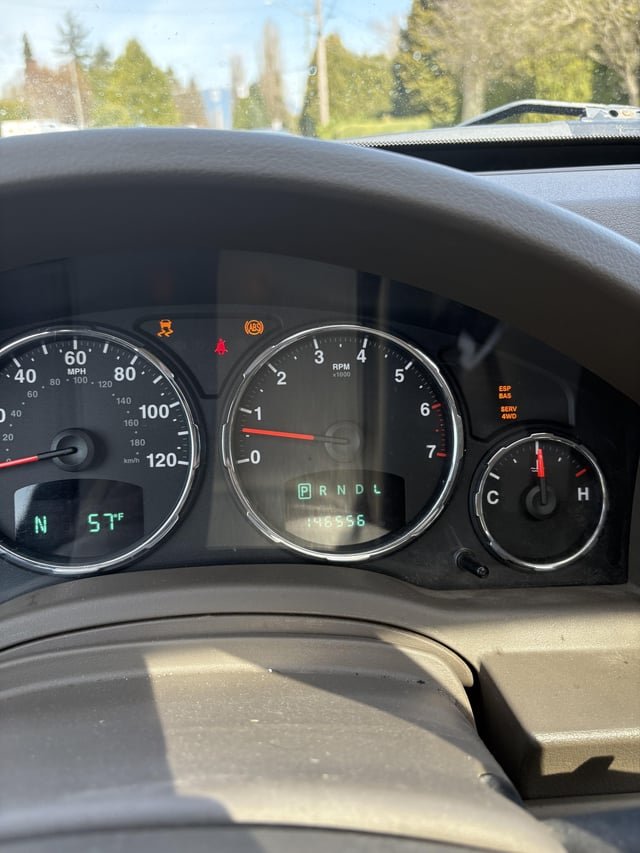 2006 Jeep Liberty Esp Bas Light: Causes, Fixes & Expert Tips
