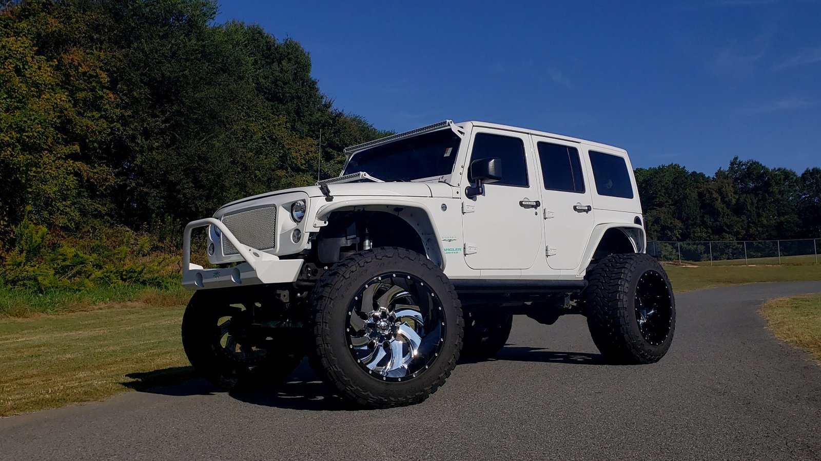 Is The Jeep 40 A V6? Unveiling the Truth About Engine Types
