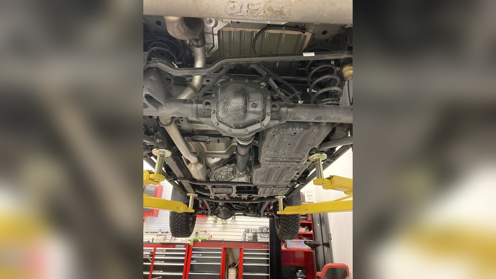 where to jack up a jeep wrangler jl
