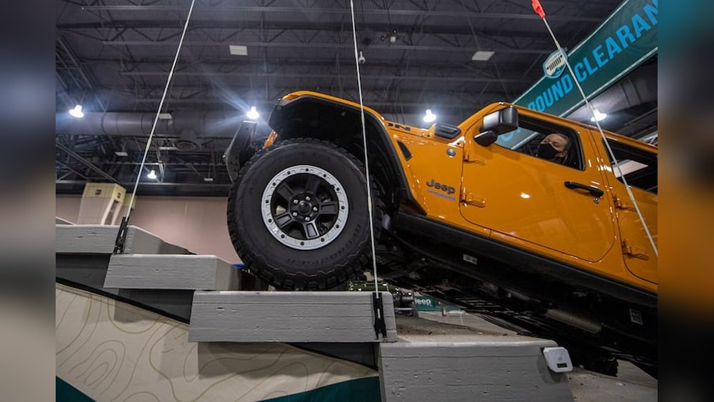 which jeep event follows the auto show