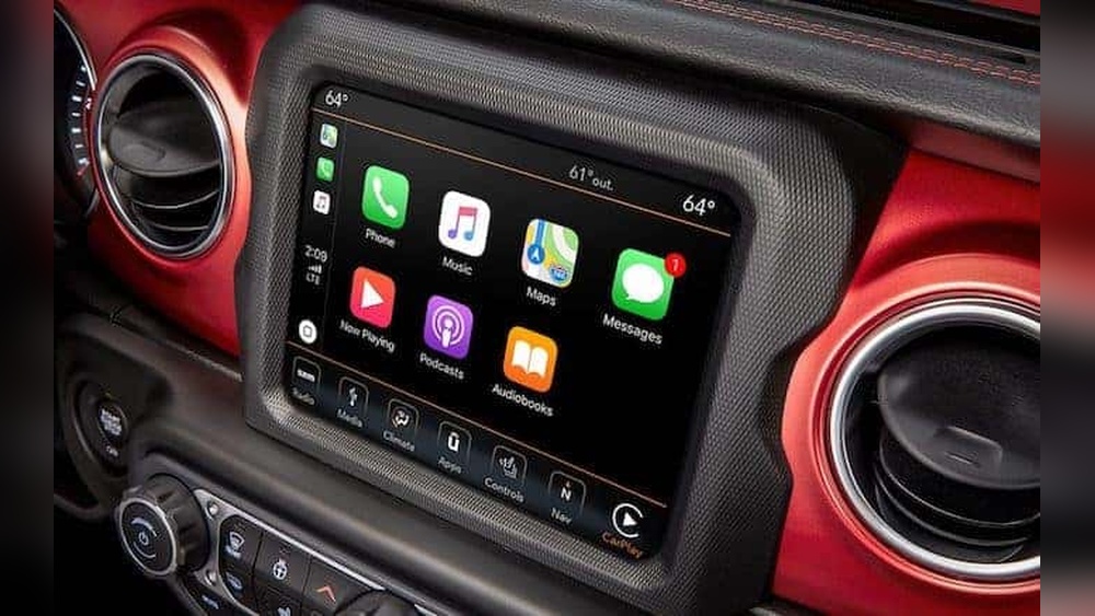 which jeep wranglers have apple carplay