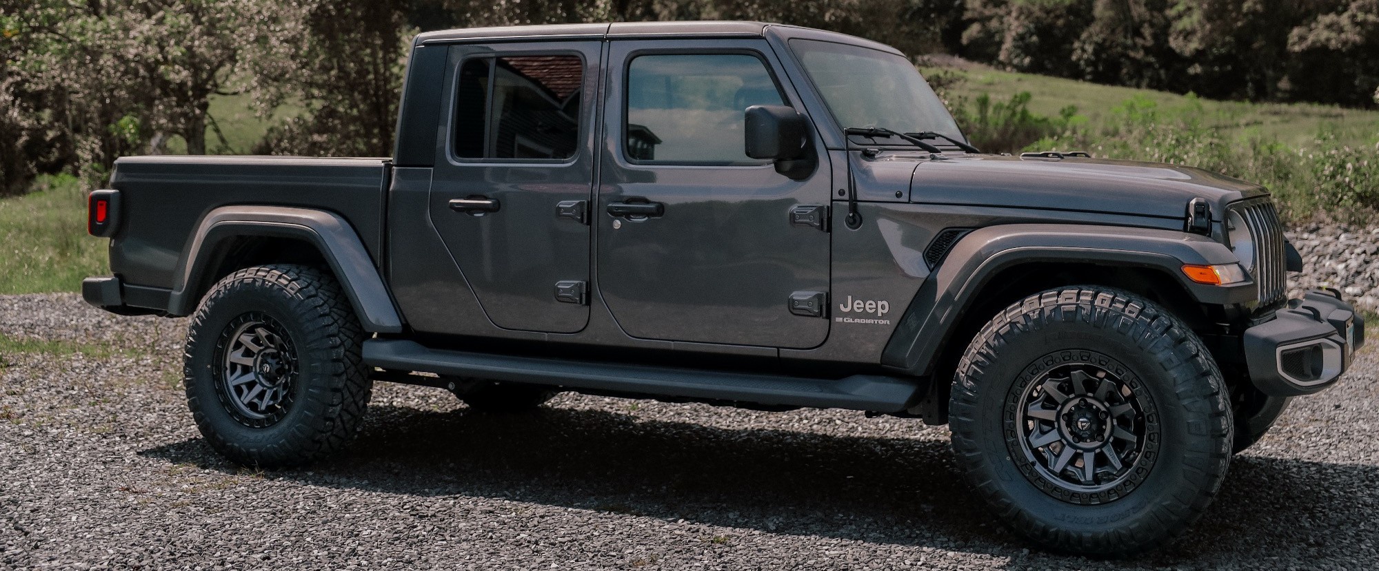 What Size Tires On Jeep Gladiator: Ultimate Fitment Guide