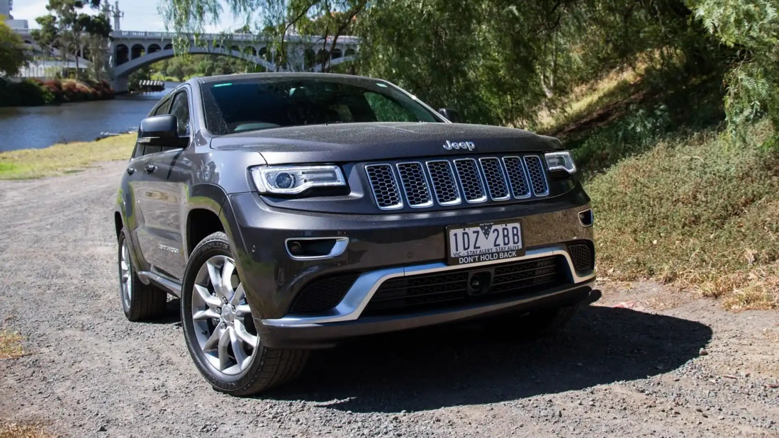 2015 Jeep Grand Cherokee Summit Review 2015 Jeep Grand Cherokee Summit Review: Luxury Meets Power